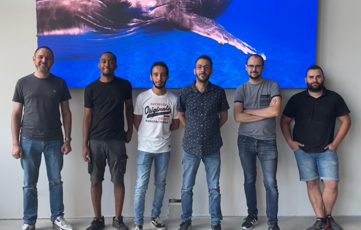 Installation d'un mur d'image