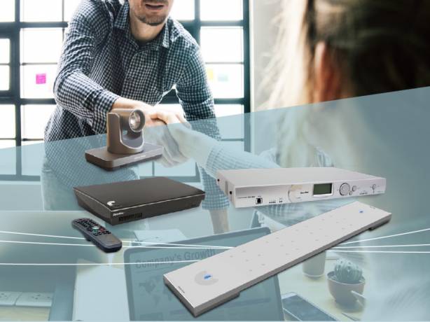 ClearOne Collaborate Live 900 - Solution de visiocollaboration pour grandes salles de réunion et de conférence avec Collaborate Space CLEARONE 930-3001-902 Solutions BYOD USB de visioconférence