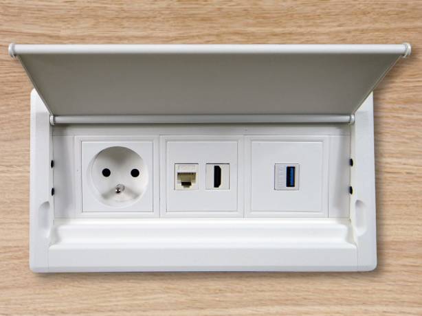 Digitel KompaktS - Boîtier de connectique 1 x 220v, un module double LAN + HDMI, 1 module USB 3.0 - Blanc ou Noir Digitel KompaktS - Boîtier de connectique 1 x 220v, un module double LAN + HDMI, 1 module USB 3.0 - Blanc ou Noir DIGITEL KOMPAKTS-W-1PW-LH-U3 Connectique & péri-informatique