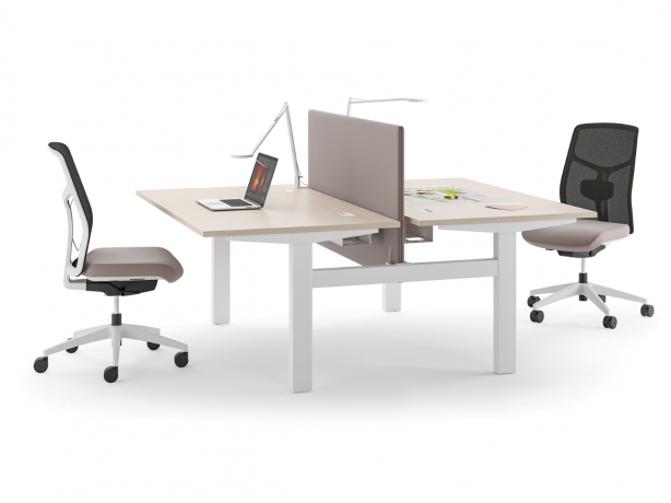 Columbia - Gamme de mobilier Altim - Mobilier réglable en hauteur électriquement Columbia - Gamme de mobilier Altim - Mobilier réglable en hauteur électriquement COLUMBIA ALTIM-B Bureaux