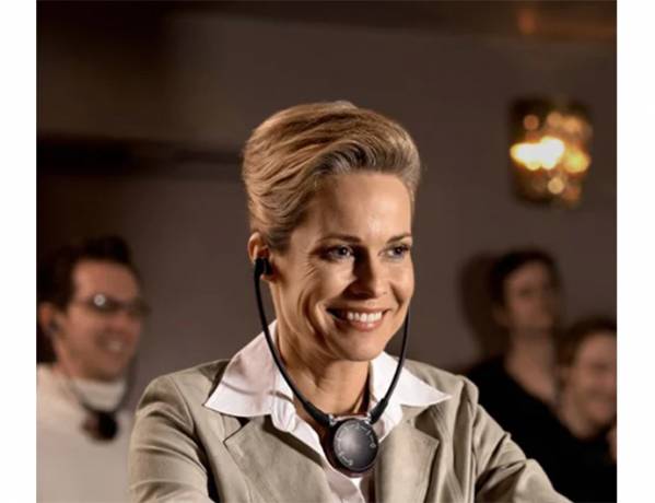 Sennheiser IR- Système d´assistance auditive Infrarouge SENN 004632 Microphones et systèmes sans fil