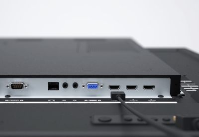 Connectivité HDMI et contrôle LAN